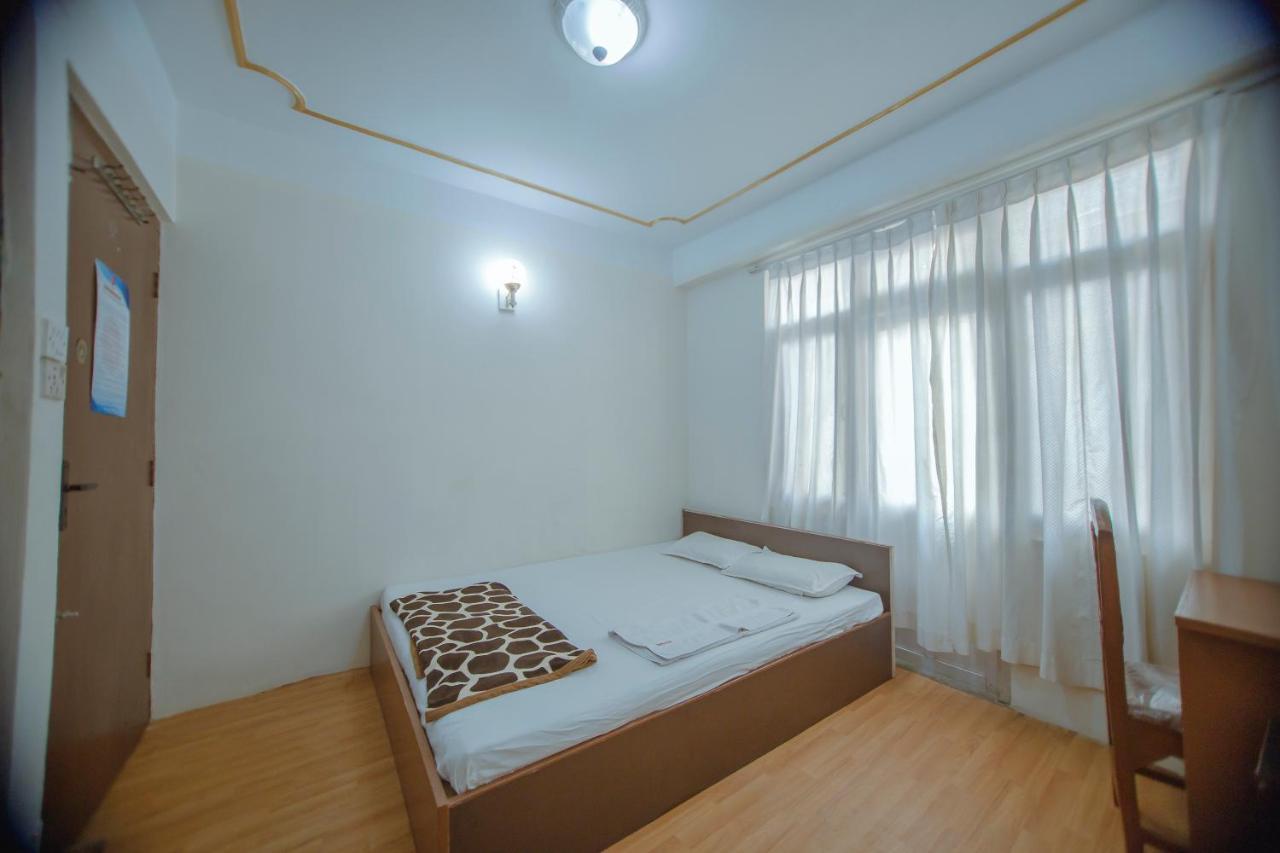 Hotel Triratna Kathmandu Exteriör bild