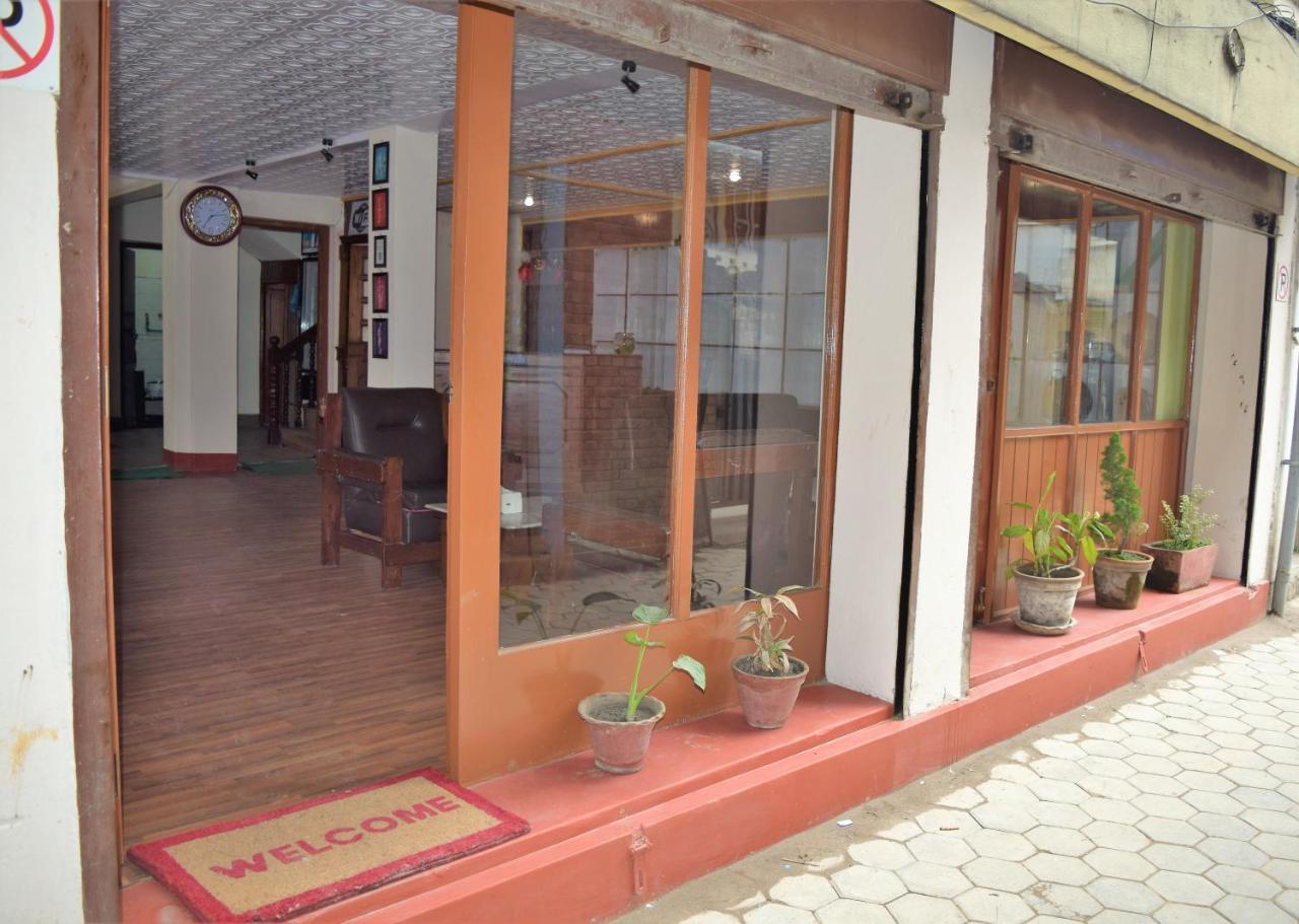 Hotel Triratna Kathmandu Exteriör bild