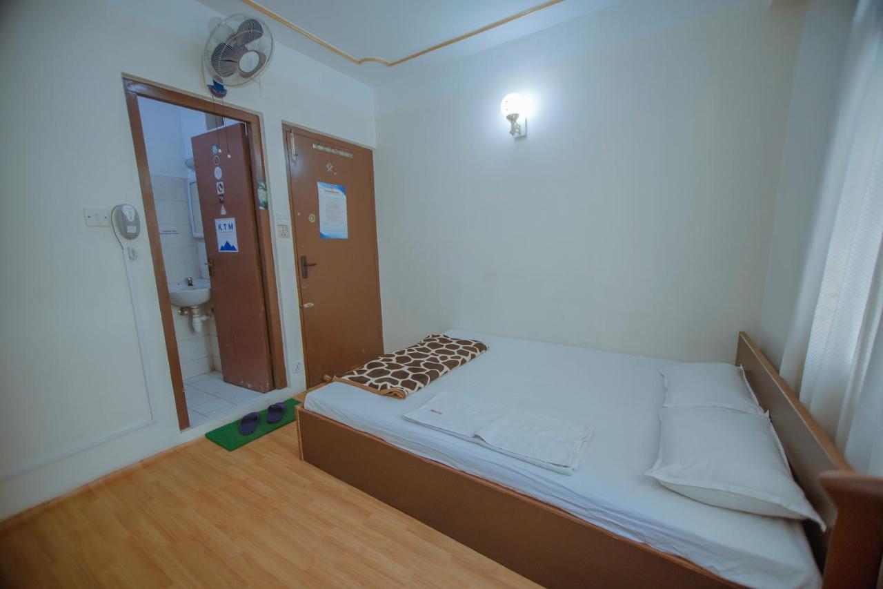 Hotel Triratna Kathmandu Exteriör bild