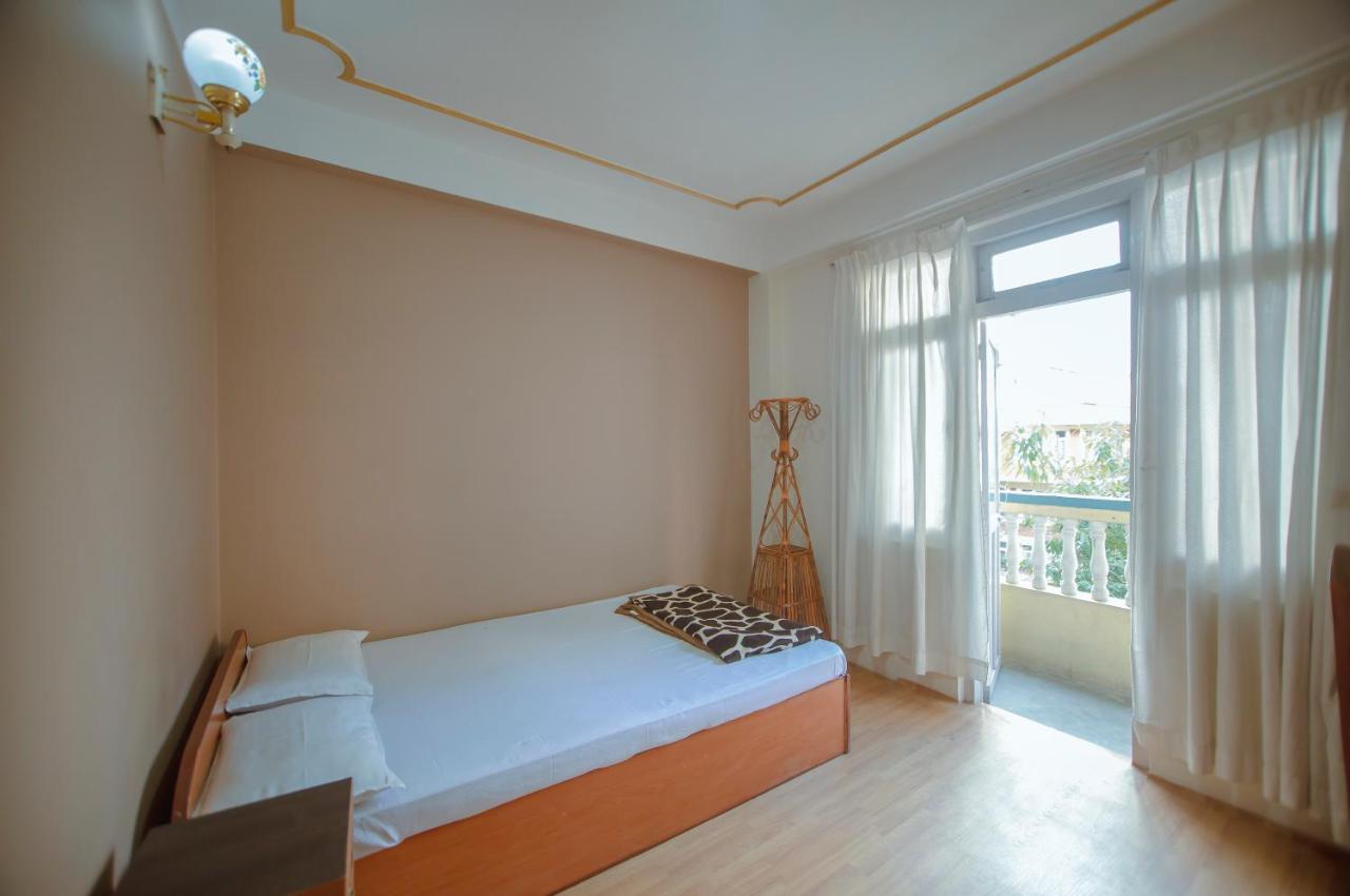 Hotel Triratna Kathmandu Exteriör bild